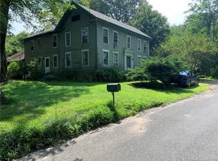 35 Hazel Plain Rd, Woodbury, CT 06798