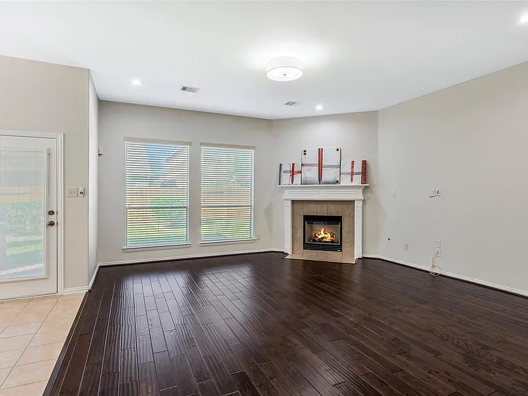 24322 Bella Florence Dr — Photo 15