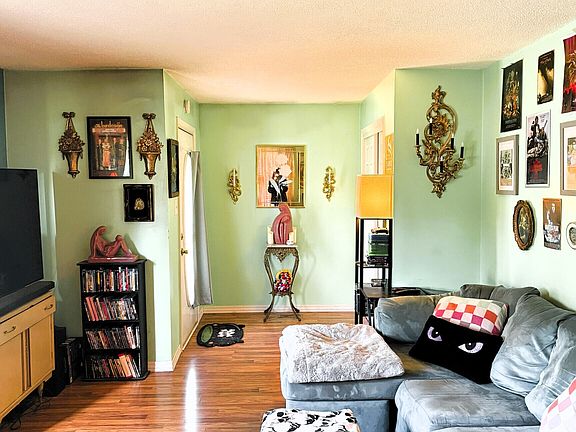 2nd image of 4820 Nowland Ave