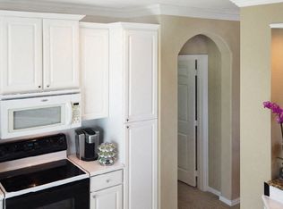 RidgeGate Apartments, Hopkins, MN 55305