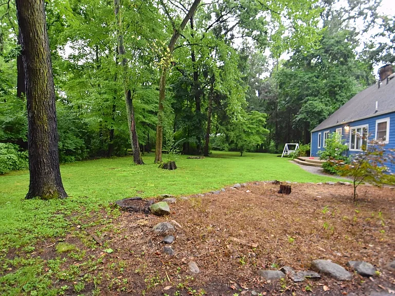 17967 Edgewood Walk — Photo 30