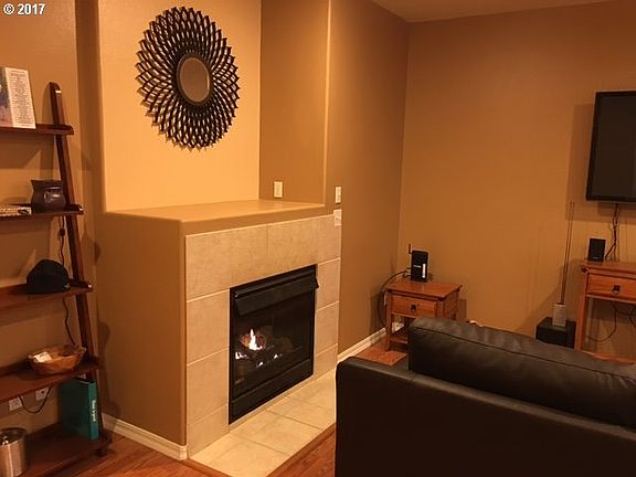 3rd image of 7157 SE Westcott Ln