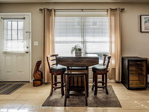4th image of 231-33 Carteret Ave #B2