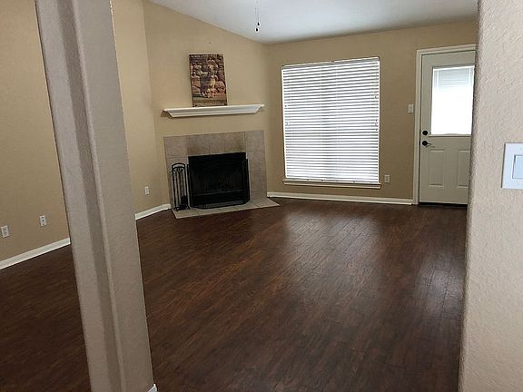 4th image of 12633 Dover Dr
