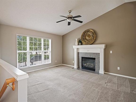3rd image of 1835 W Concord Dr