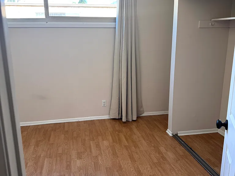4664 Willis Ave #4 — Photo 17