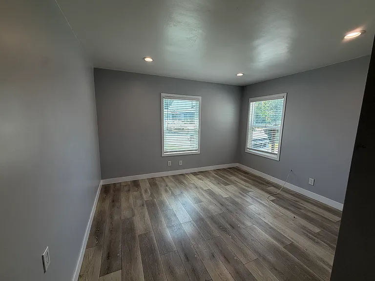 3110 Hodges Ave — Photo 7