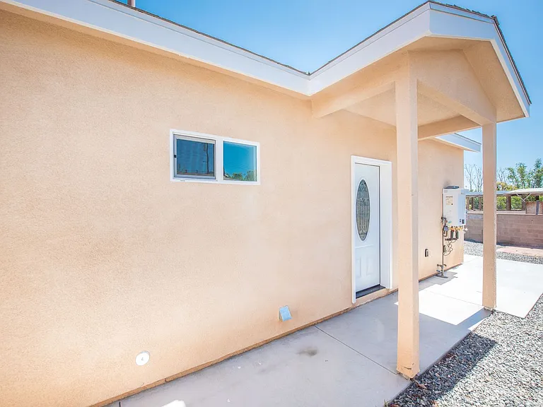 5409 Rose Ave — Photo 3