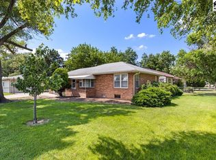 89 Faircrest Dr, Hutchinson, KS 67502