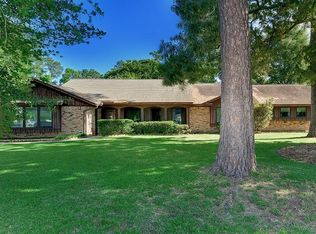 214 Nursery Rd, The Woodlands, TX 77380