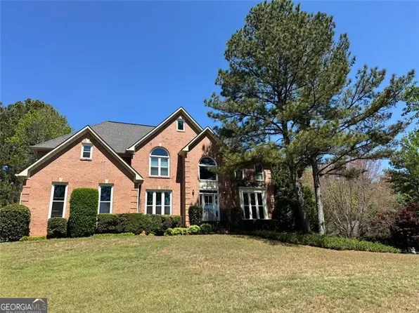 680 Estate Club Cir, Roswell, GA 30075