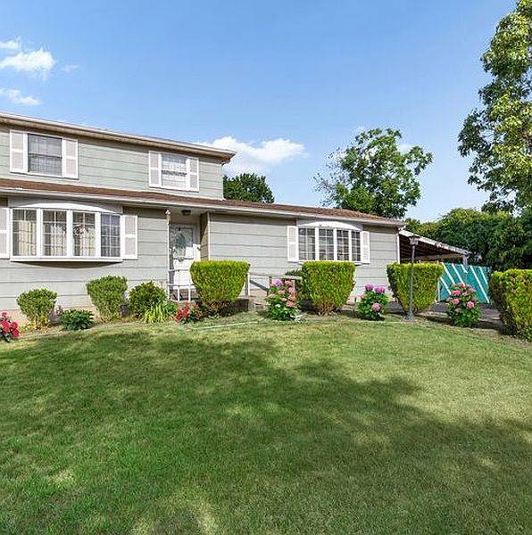 1st image of 9 Chapman Pl