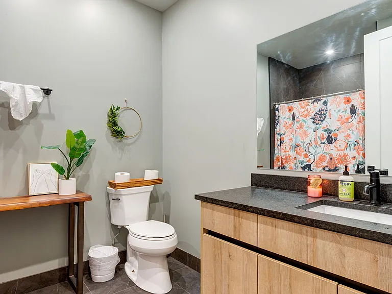 729 N Sangamon St #203 — Photo 14