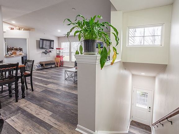 3rd image of 1913 Timberwyck Ln #300