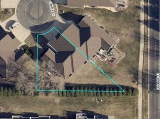 2209 Carter Ct, Northfield, MN 55057