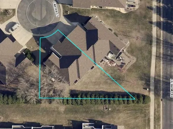 2209 Carter Ct, Northfield, MN 55057