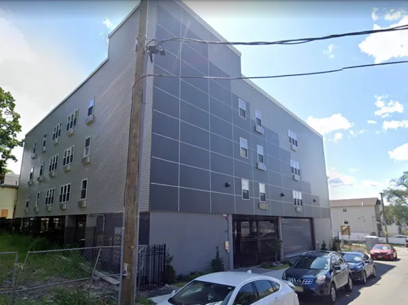 146 Hamilton Ave, Paterson, NJ