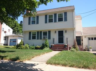 308 Park St, West Roxbury, MA 02132