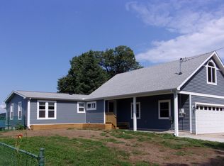 11178 E Shore Dr, Delton, MI 49046