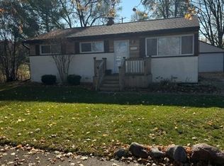 9223 Hill Rd, Swartz Creek, MI 48473