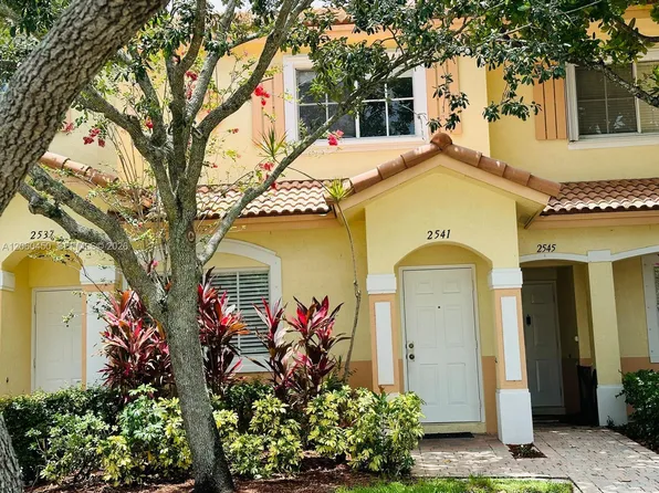2541 SW 83rd Ter #103, Hollywood, FL 33025