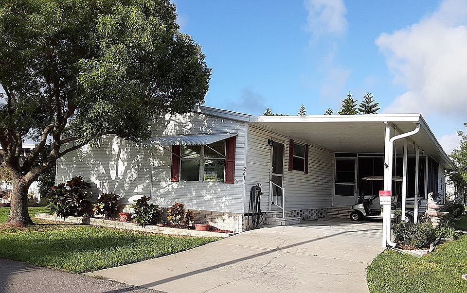 1st image of 2611 Lake Haven Dr