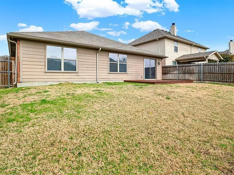 4204 Enchanted Rock Ln — Photo 13