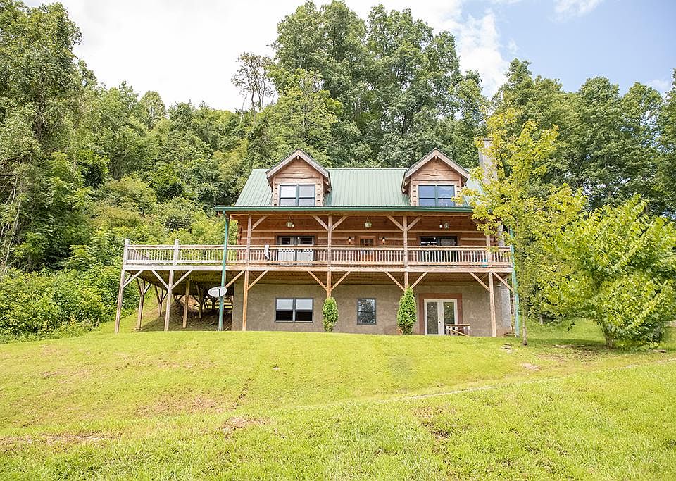 1st image of 4135 Skyland Dr