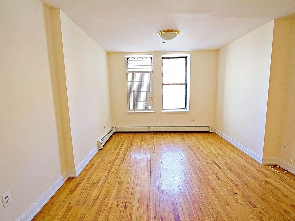 1st image of 242 W 112th St #Dd1