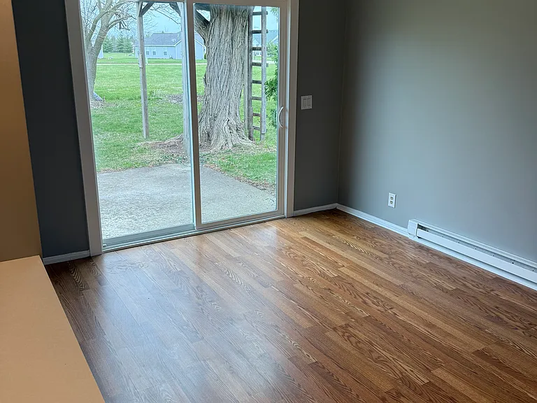 1616 W Saxon Dr — Photo 3