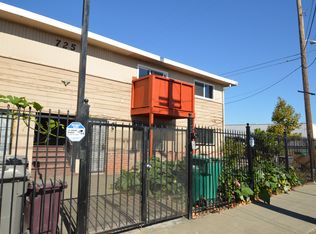 725 S Elmhurst Ave APT 6, Oakland, CA 94603