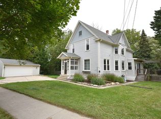 136 N Moore Rd, Port Washington, WI 53074