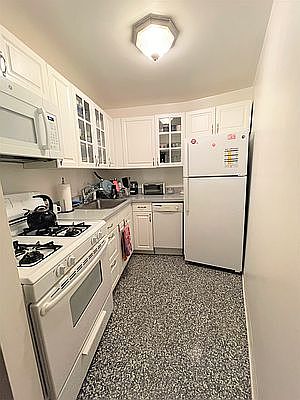 1st image of 56 Beaver St APT 302