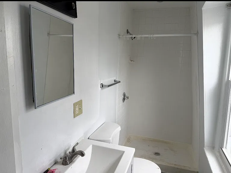 332 N Preston St #2 — Photo 5