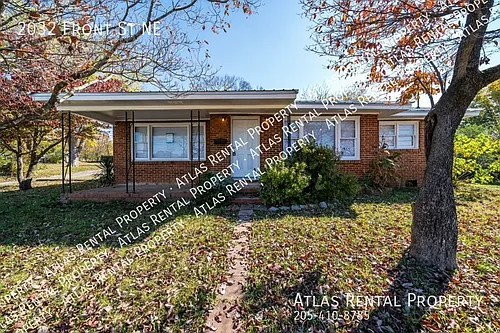 2032 Front St NE Photo 1