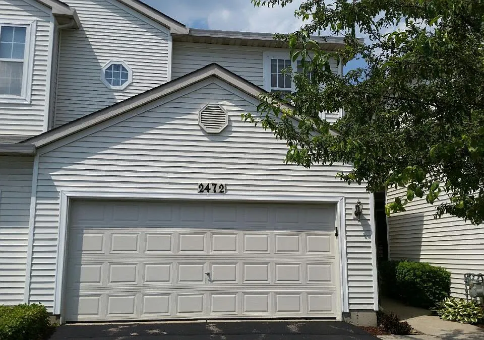 2472 Reflections Dr