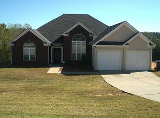 7245 Magnolia Ln, Fairburn, GA 30213