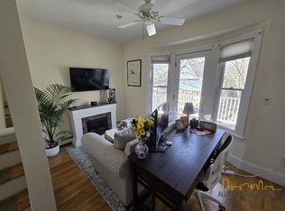 10 Selkirk Rd, Brighton, MA 02135