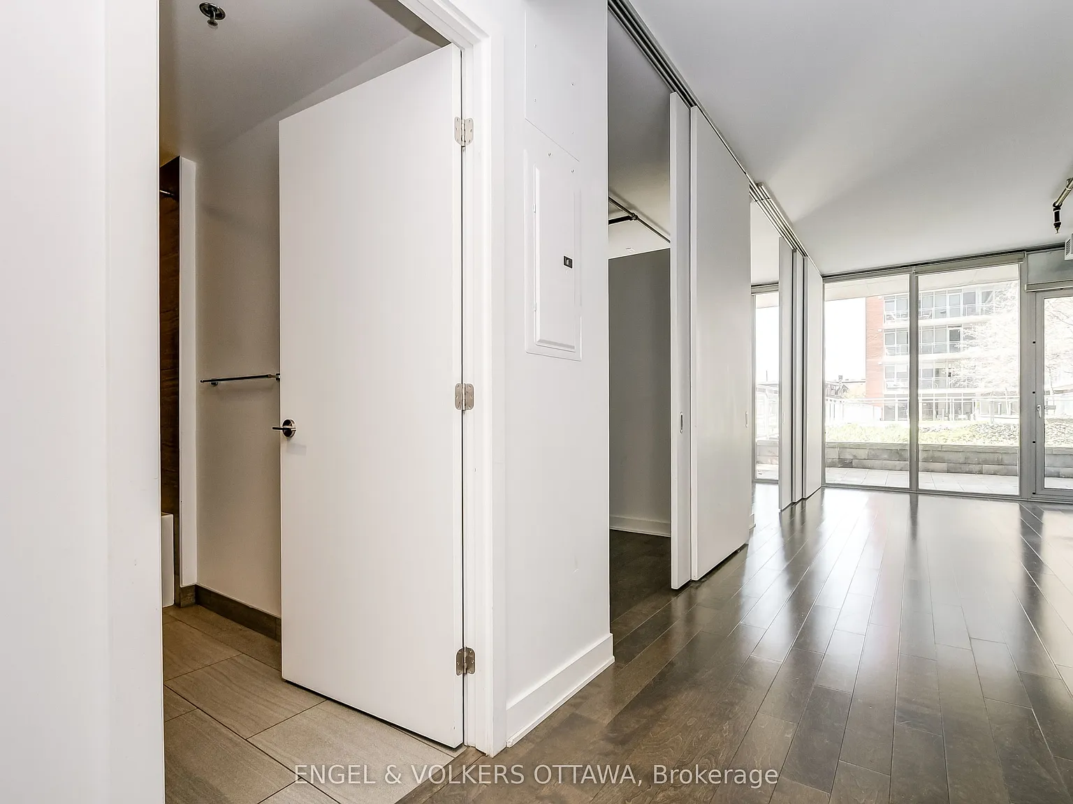 1 bed, $2,500 — Photo 4