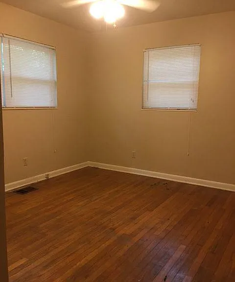 1708 Canterbury St — Photo 10