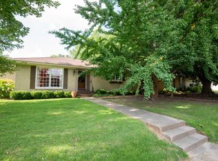 70 W Valley St, Hernando, MS 38632