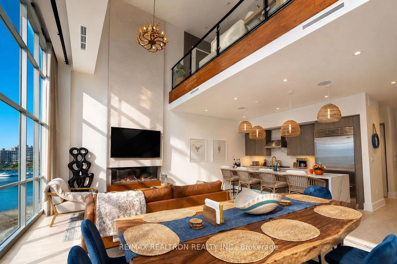 4 bed, $6,000 — Photo 2