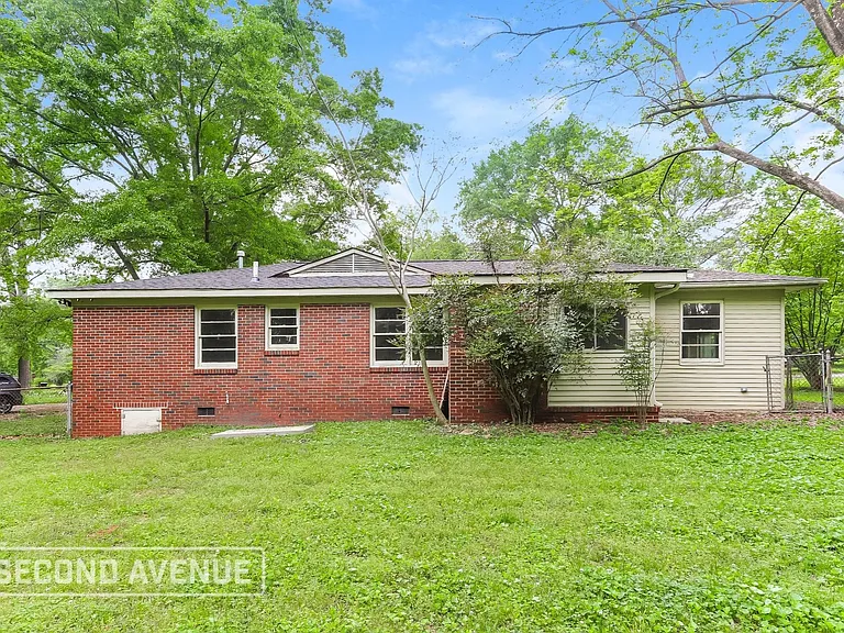 241 Lake Drive Cir NE — Photo 15