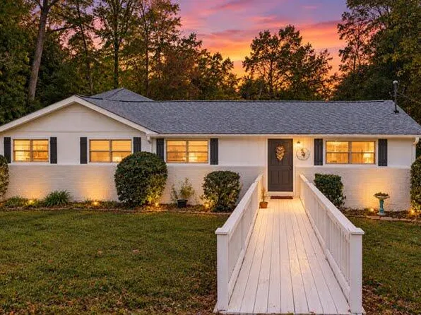 588 Hood Rd, Talking Rock, GA 30175