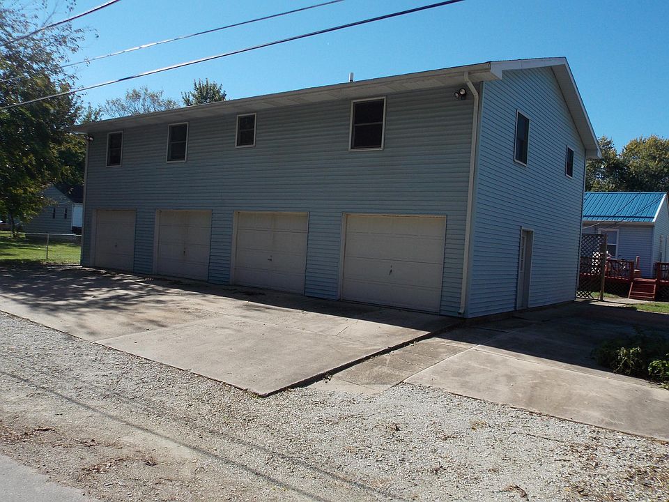 1st image of 120 Turner Ln