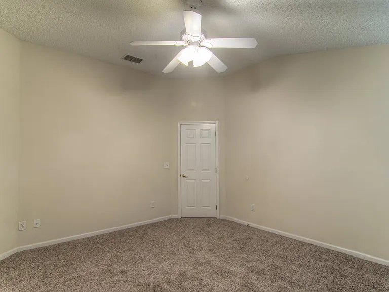 1588 Glen View St — Photo 13