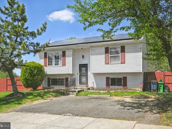 6700 Greenland St, Riverdale, MD 20737