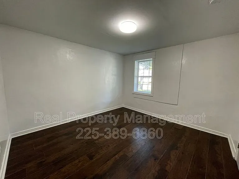 9642 Lewis St — Photo 13