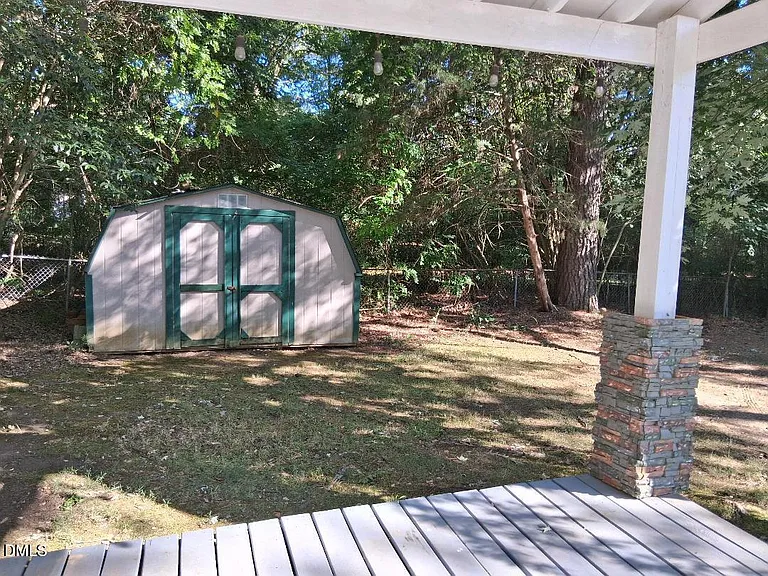 119 Temple Ln — Photo 4