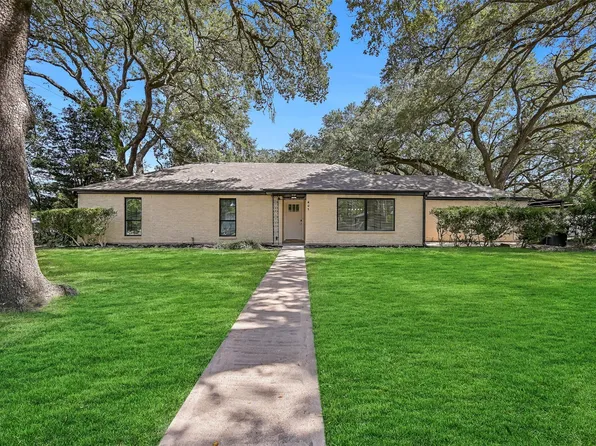 801 S Jackson St, Alvin, TX 77511